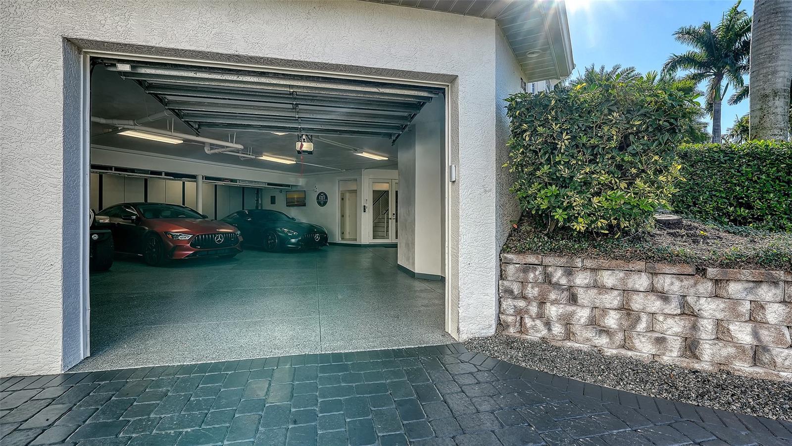 A4676402 Property Photo