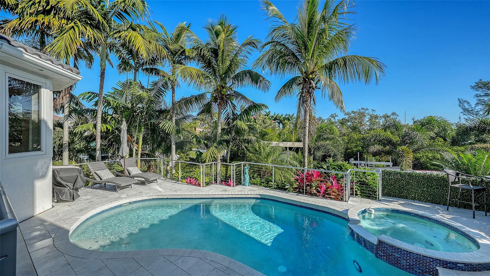 A4676402 Property Photo