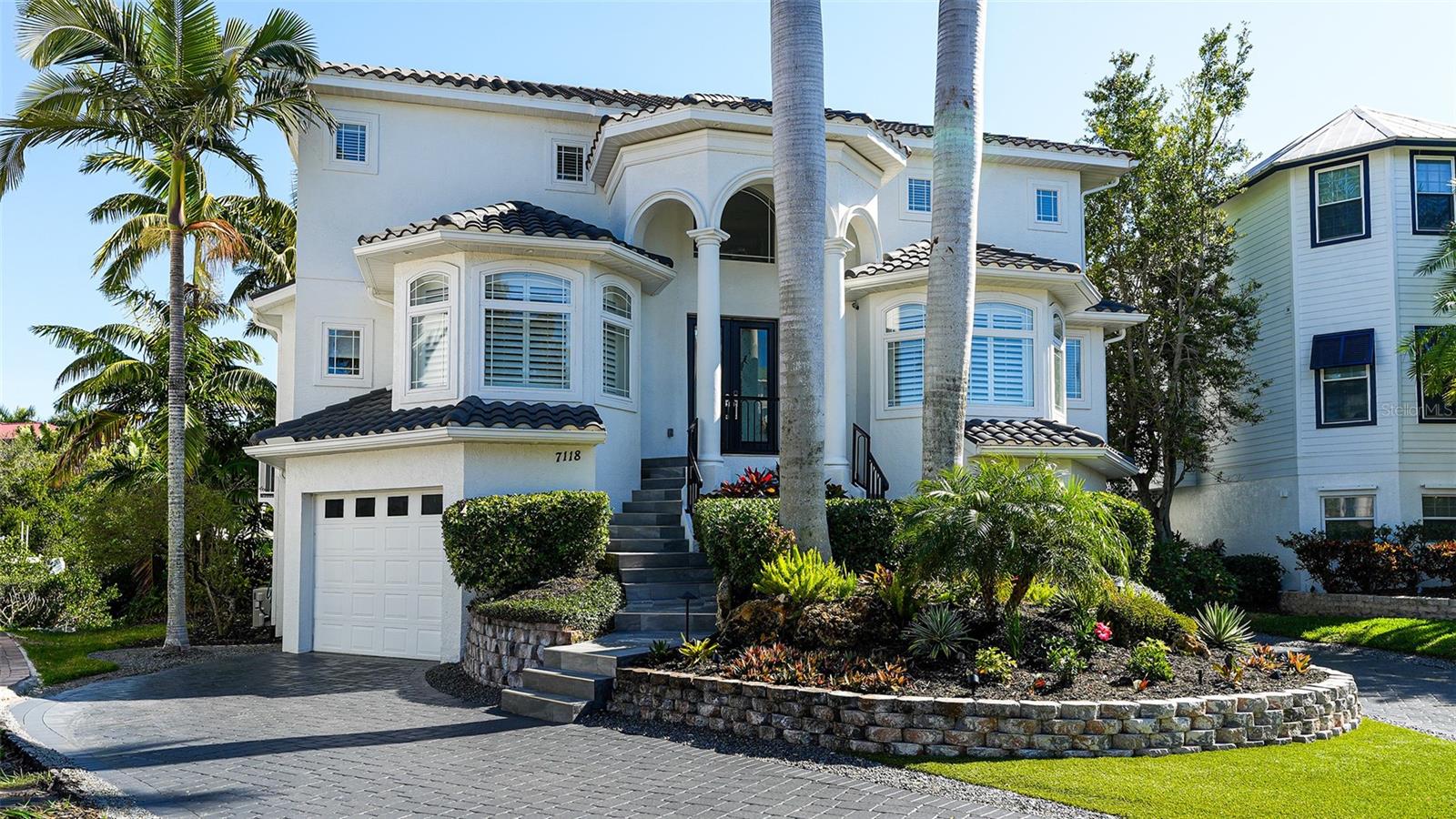 A4676402 Property Photo