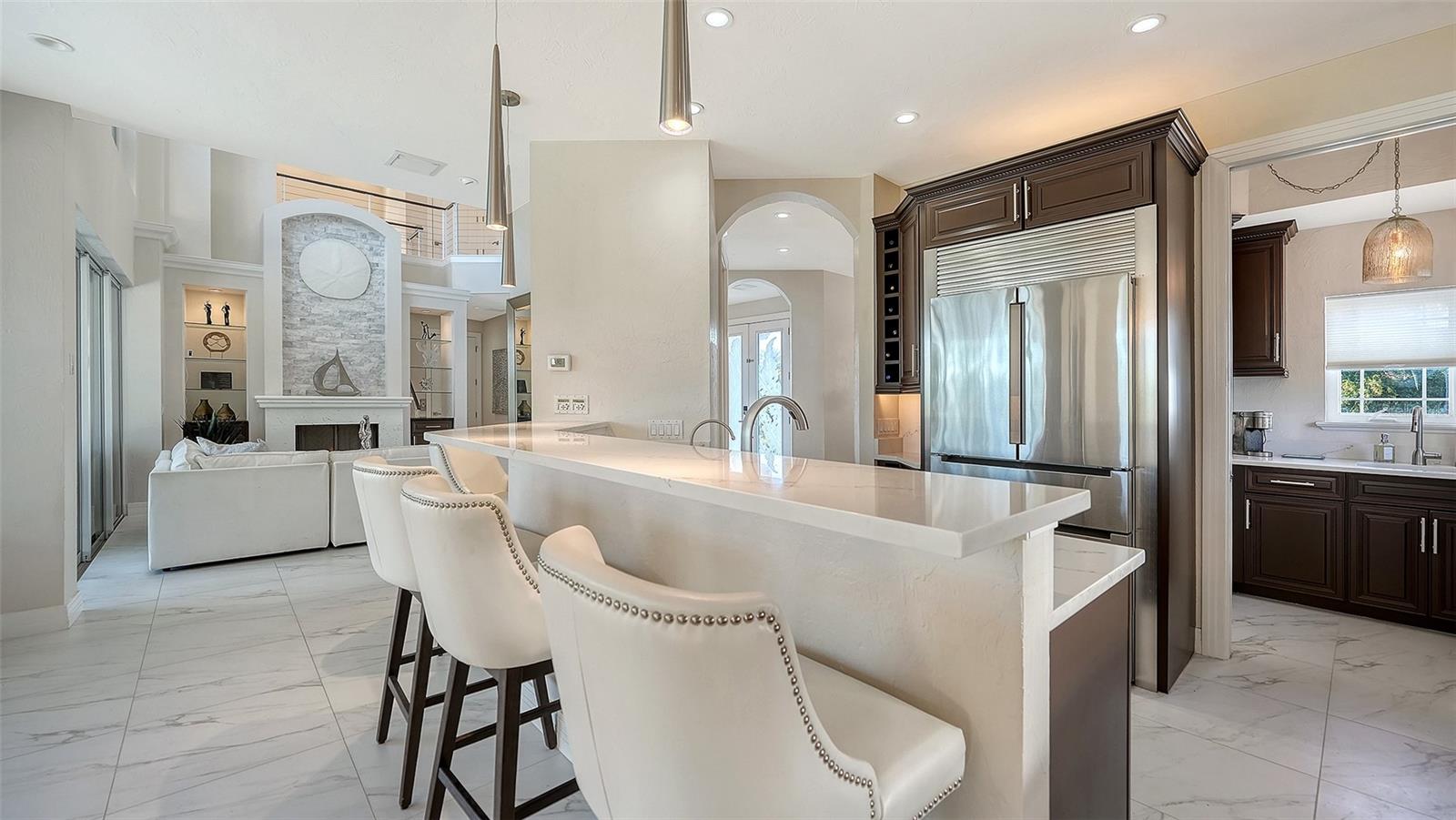 A4676402 Property Photo