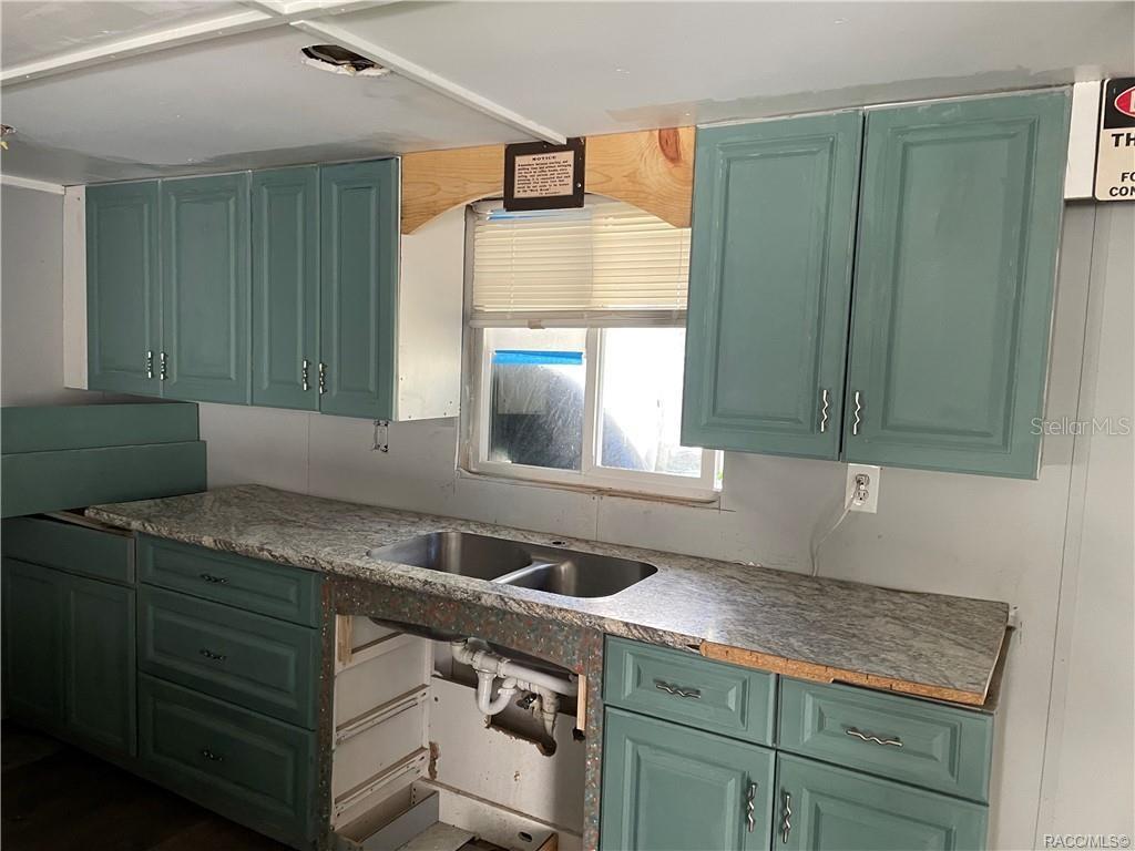 OM715689 Property Photo