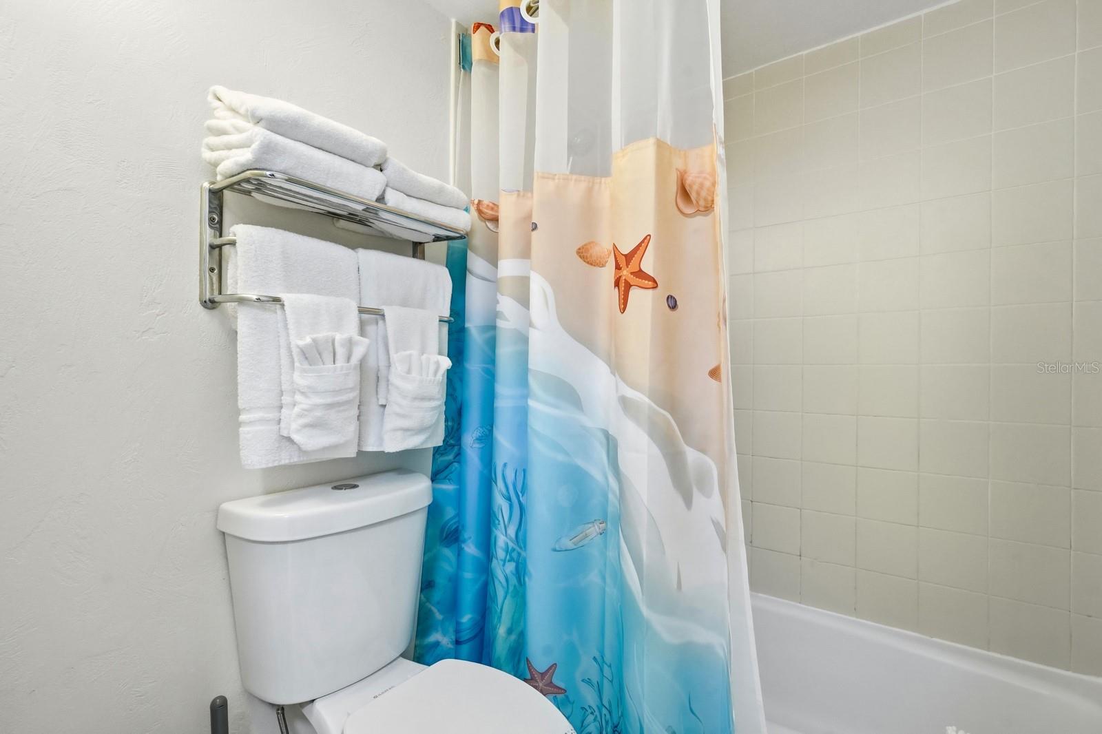 V4946458 Property Photo