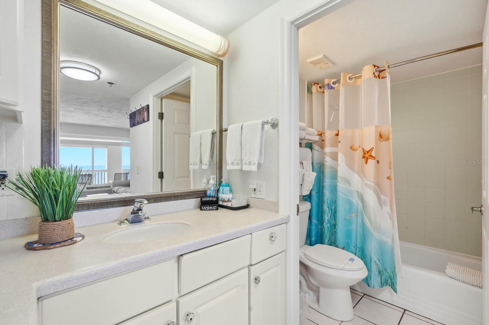 V4946458 Property Photo