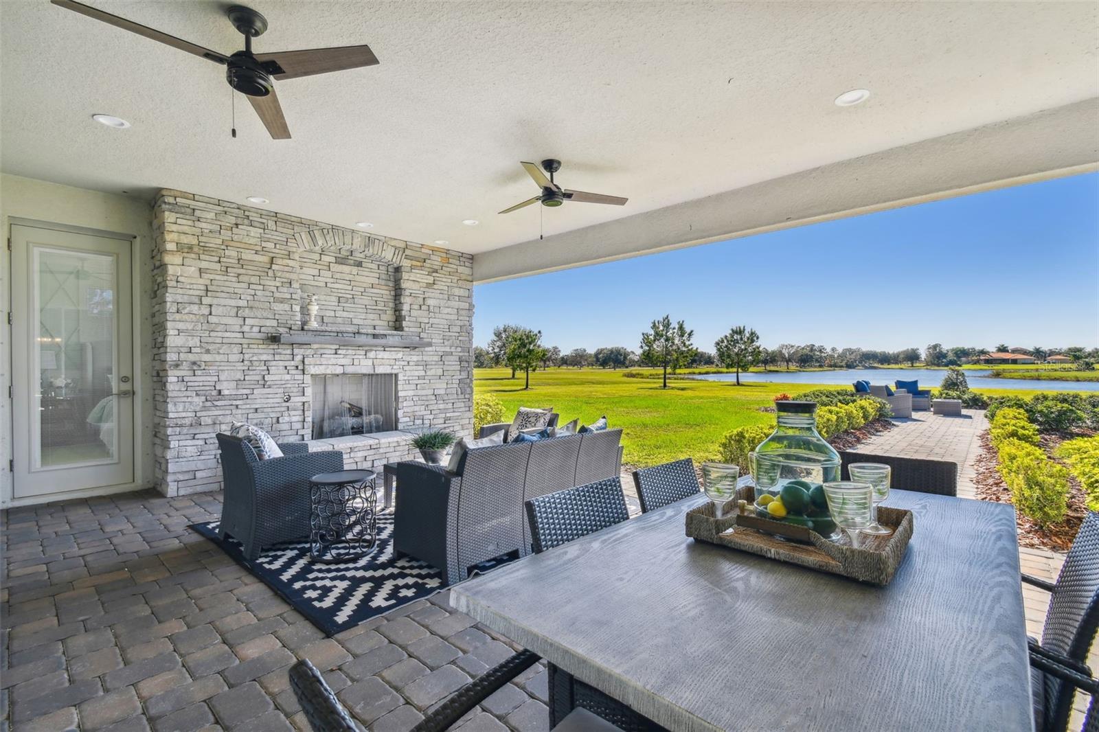 Covered Lanai with Outdoor Fireplace!