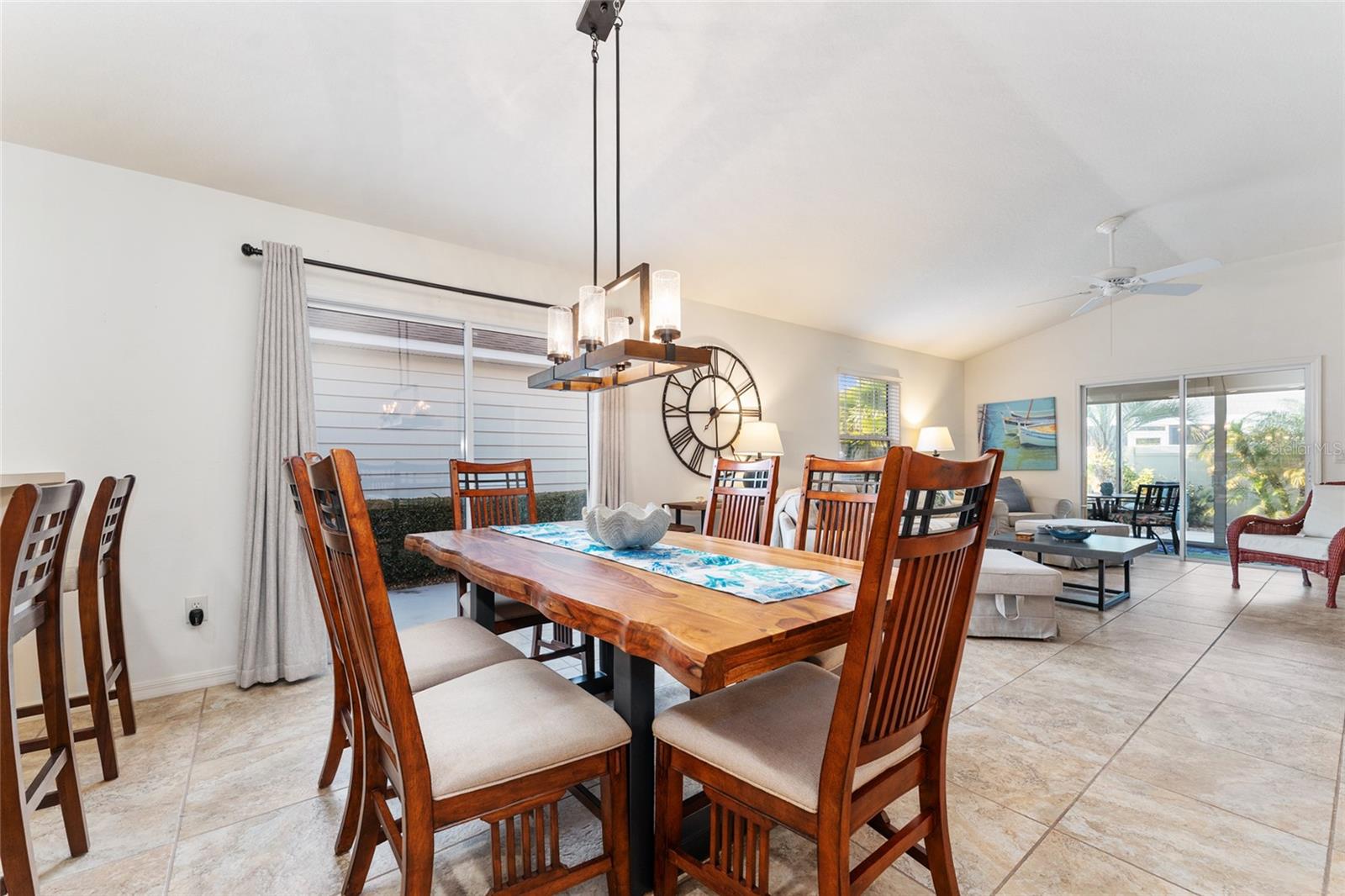 1131 SOUTHERN SUN DR, THE VILLAGES, FL, 32162