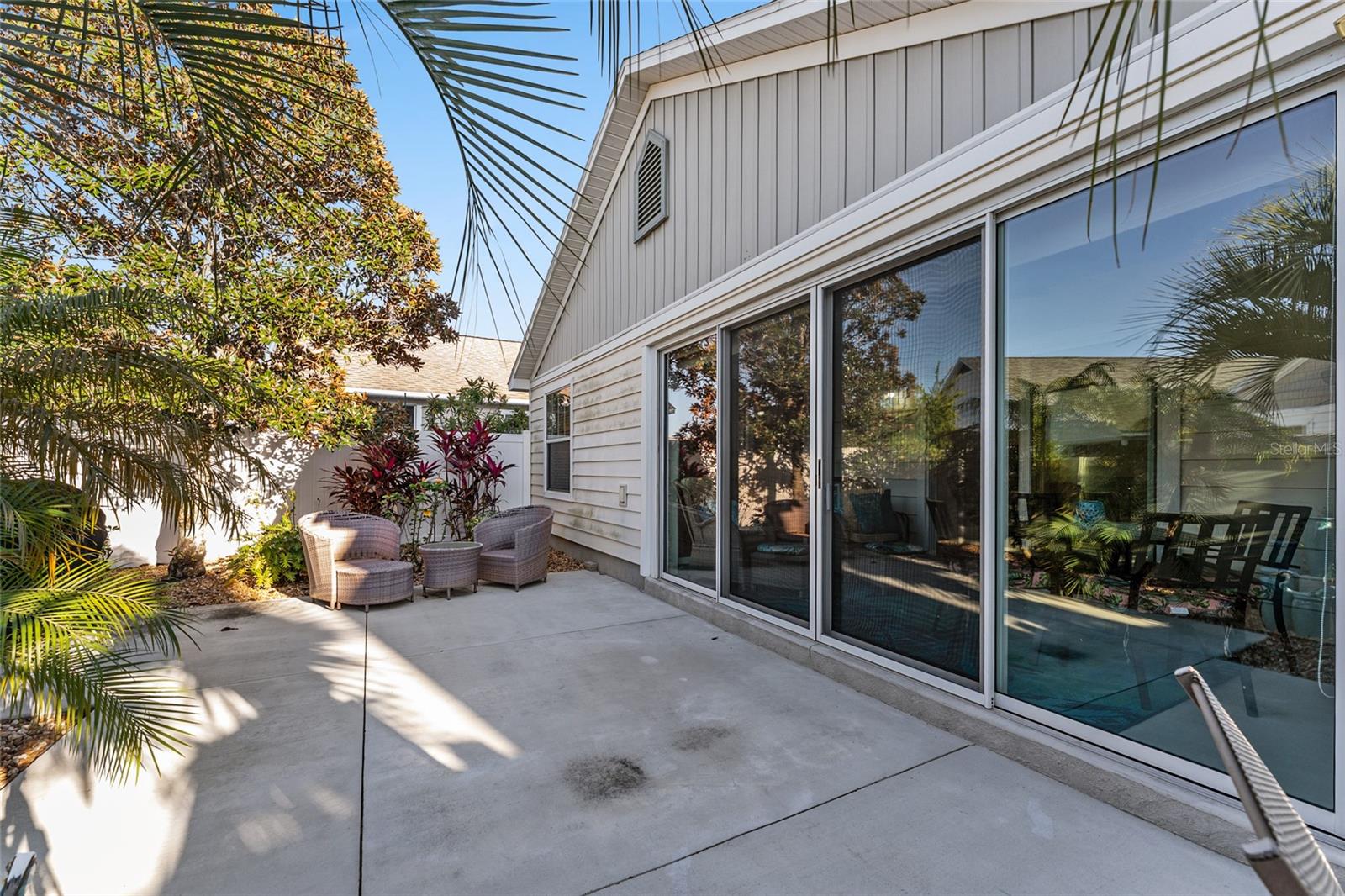 1131 SOUTHERN SUN DR, THE VILLAGES, FL, 32162