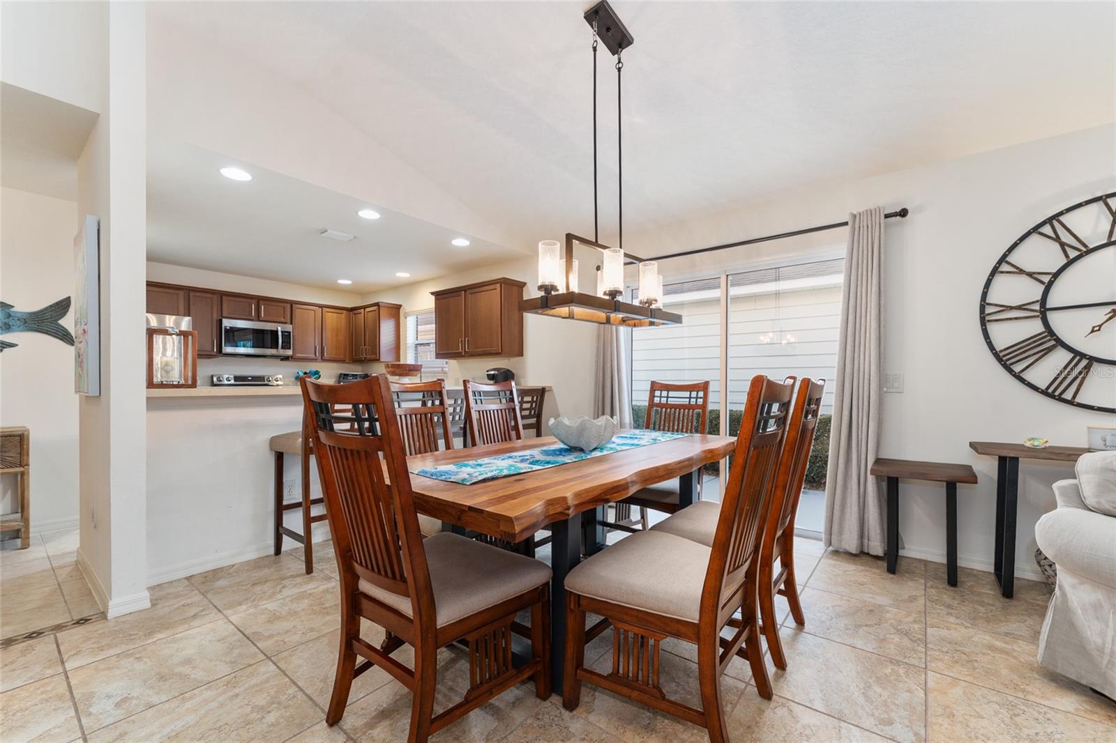 1131 SOUTHERN SUN DR, THE VILLAGES, FL, 32162