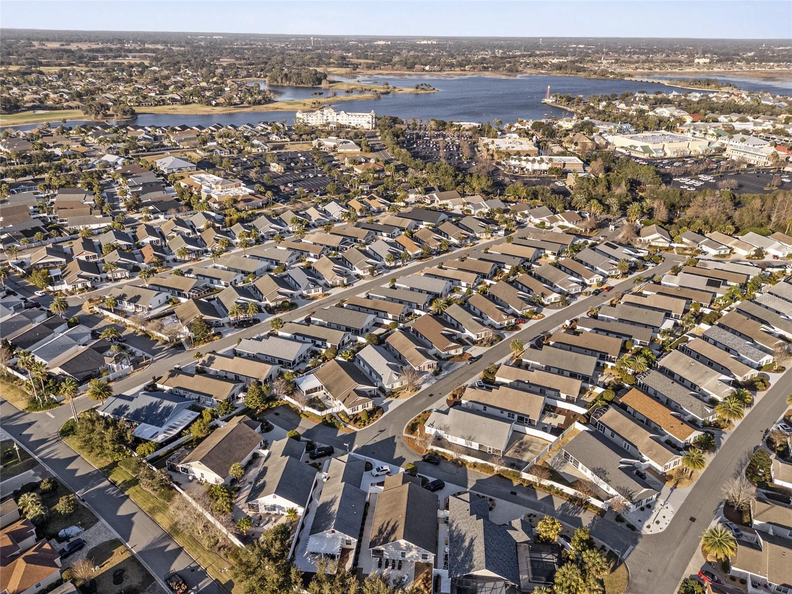 1131 SOUTHERN SUN DR, THE VILLAGES, FL, 32162