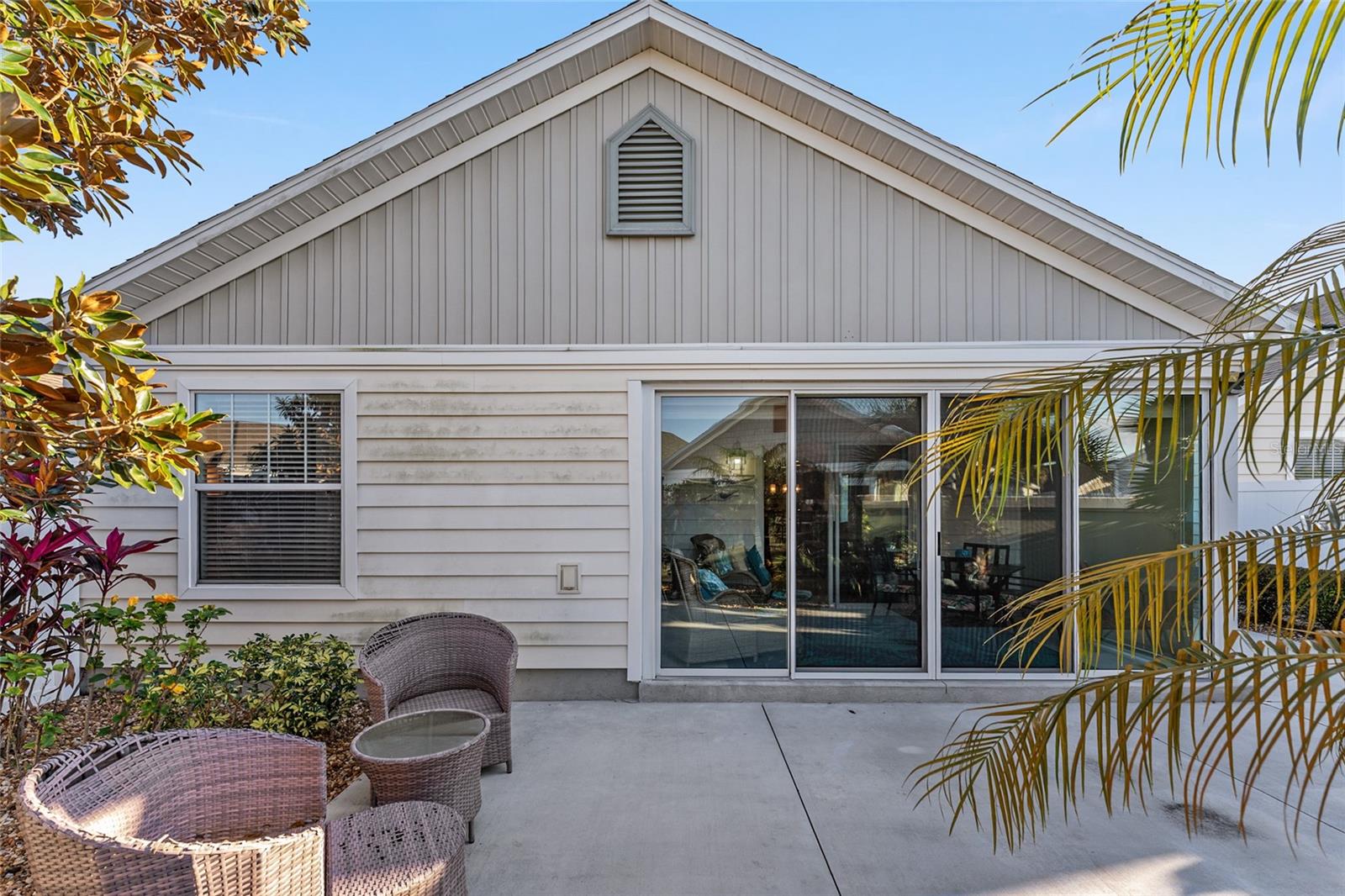 1131 SOUTHERN SUN DR, THE VILLAGES, FL, 32162