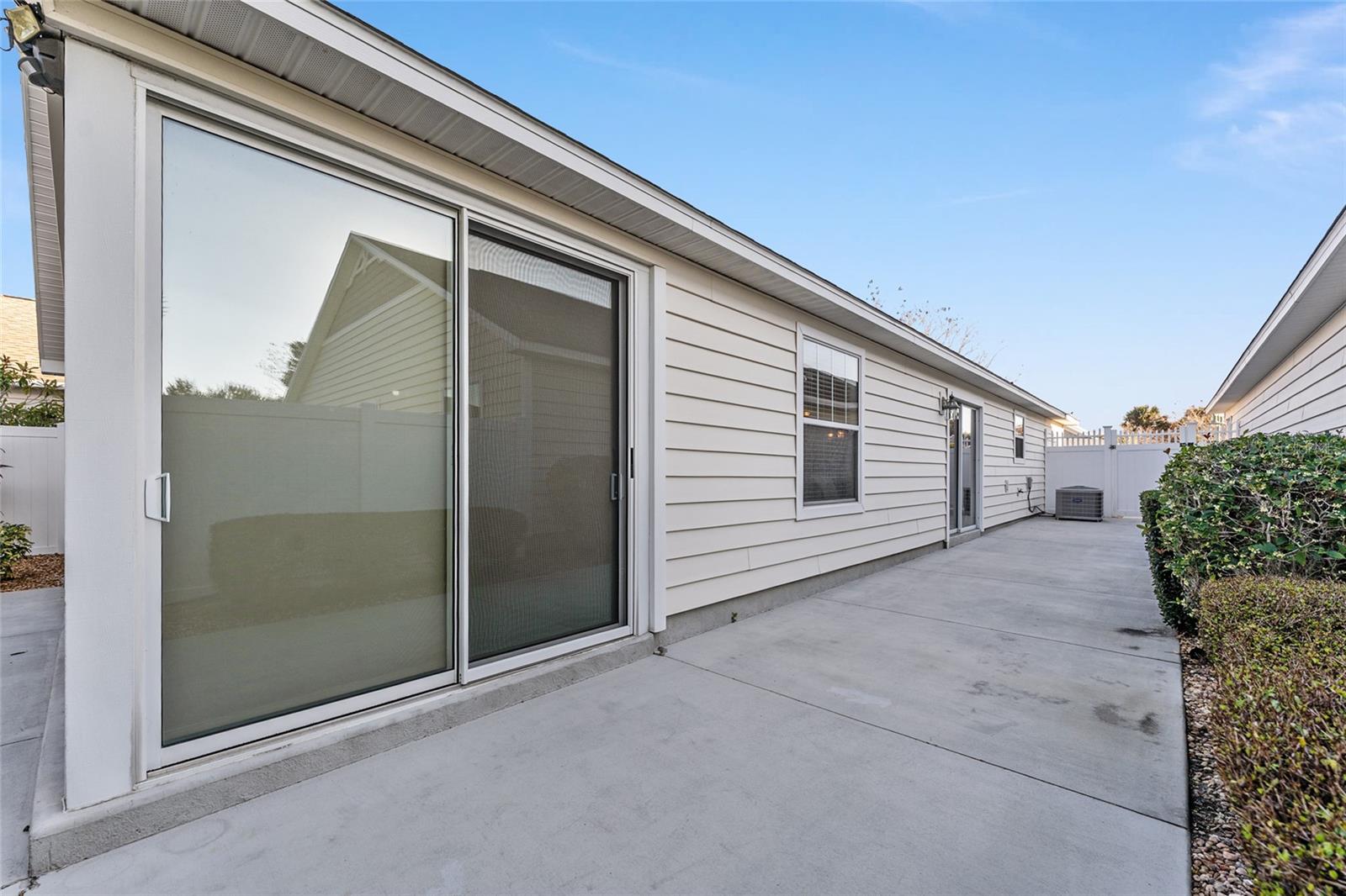 1131 SOUTHERN SUN DR, THE VILLAGES, FL, 32162