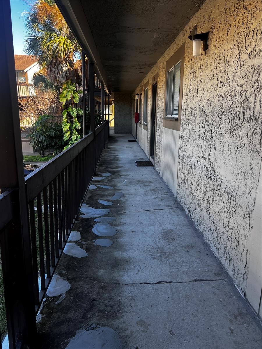 TB8459478 Property Photo