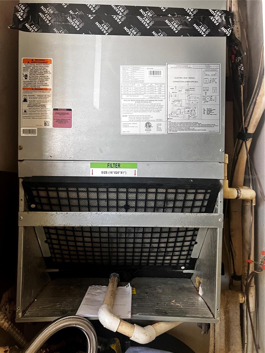 TB8459478 Property Photo