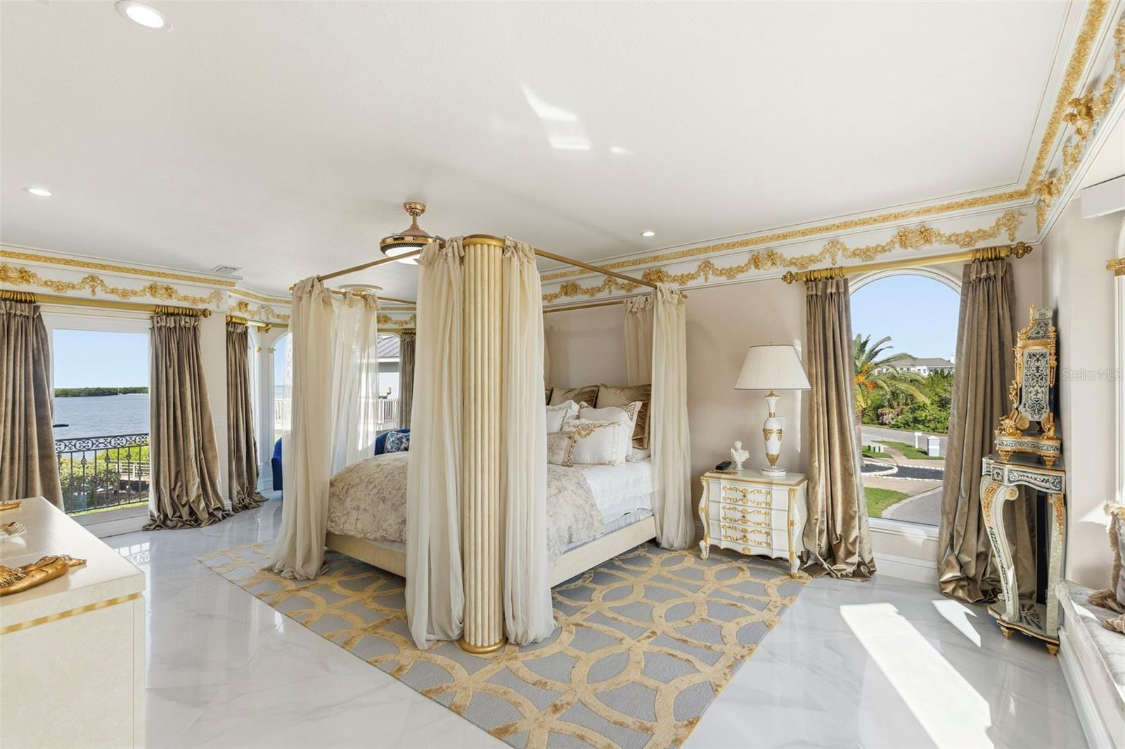 TB8459525 Property Photo