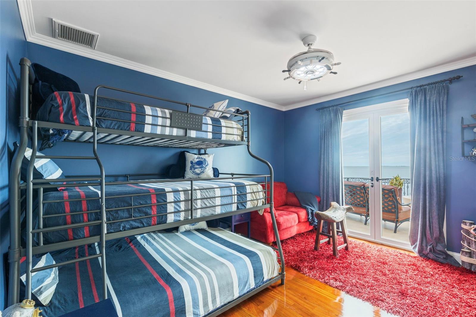 TB8459525 Property Photo