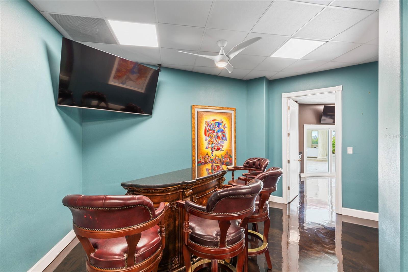 TB8459525 Property Photo