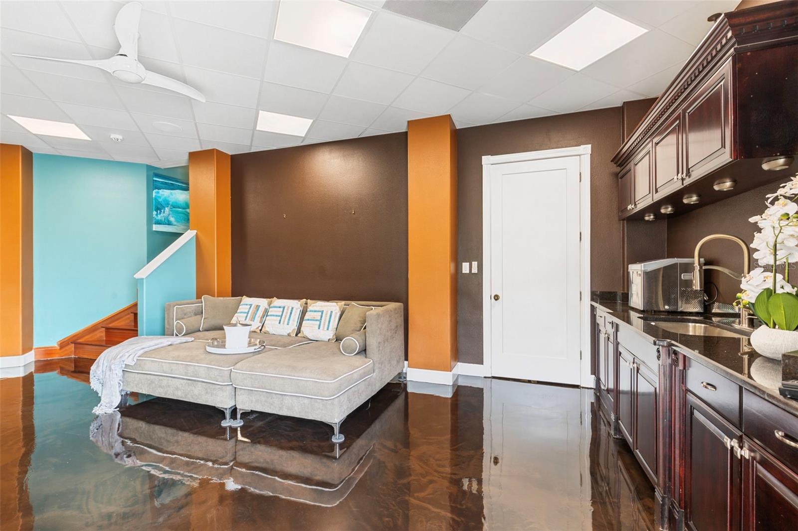 TB8459525 Property Photo