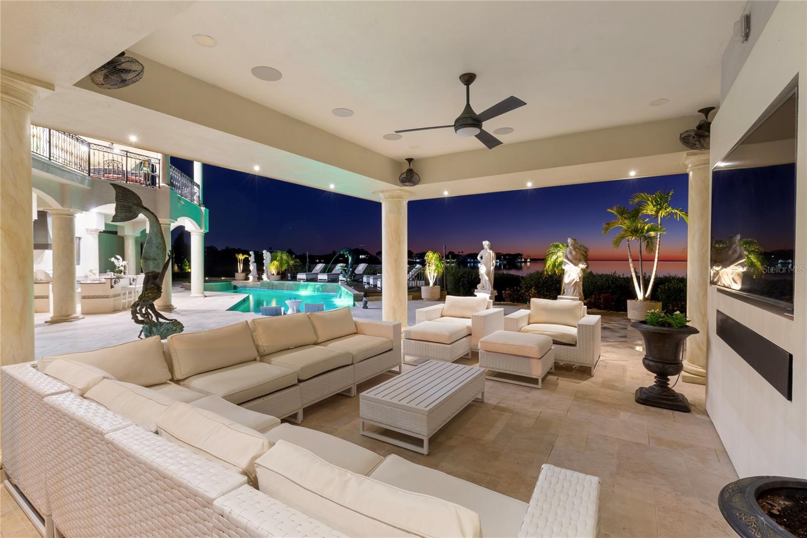 TB8459525 Property Photo