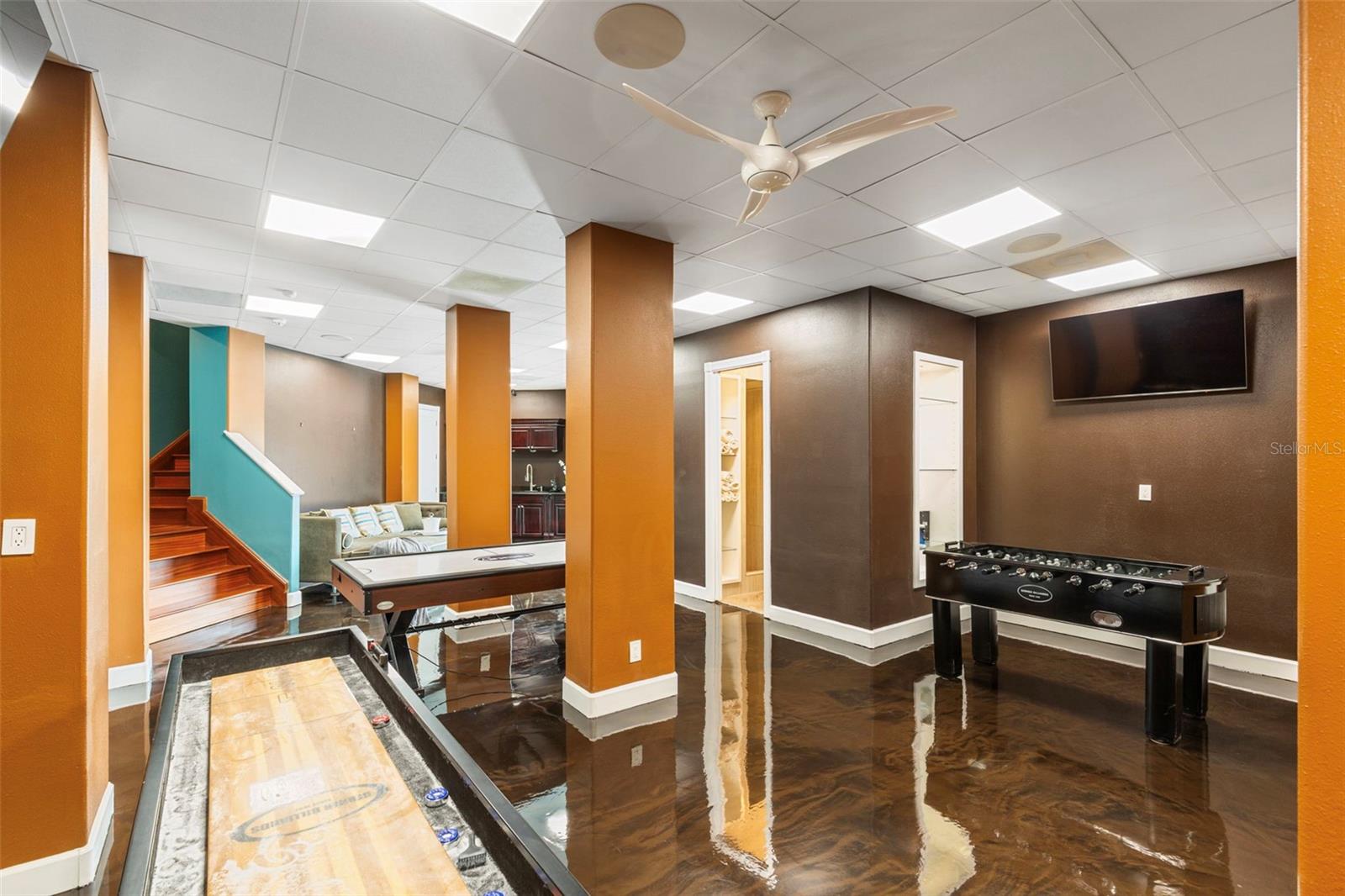 TB8459525 Property Photo