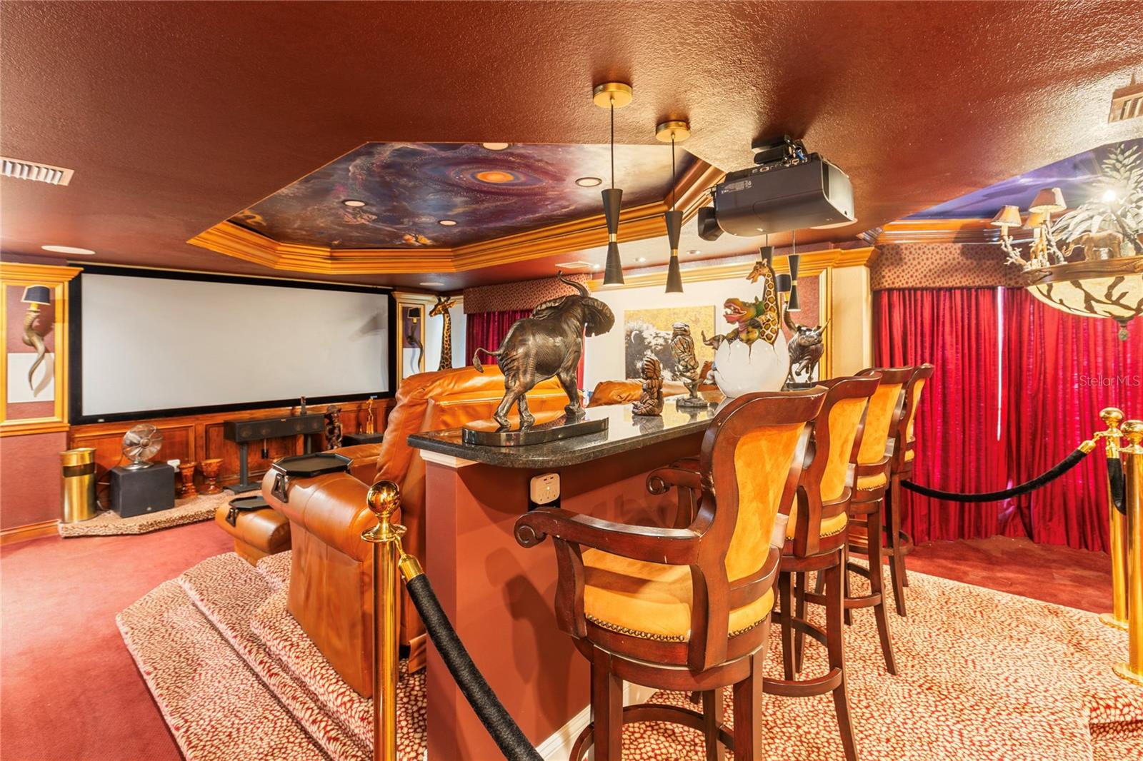 TB8459525 Property Photo