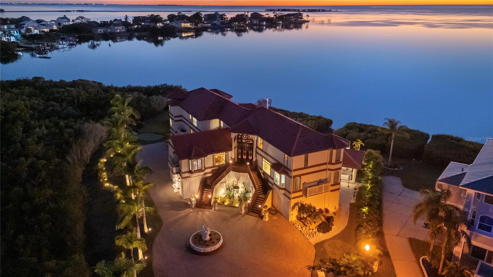 TB8459525 Property Photo