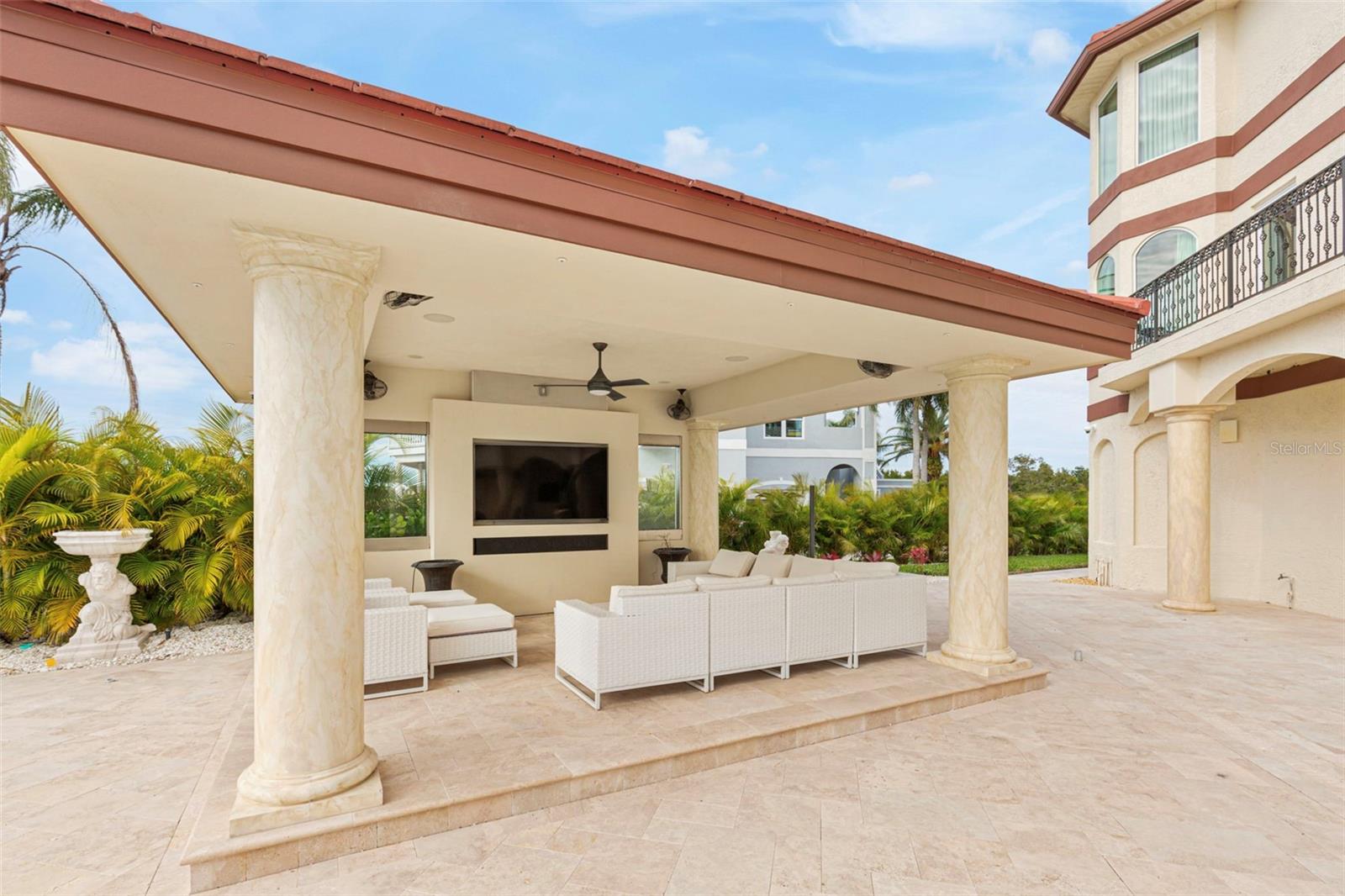 TB8459525 Property Photo