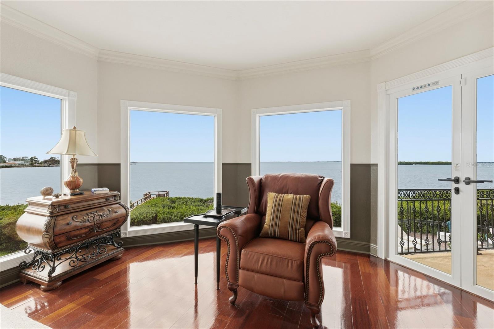 TB8459525 Property Photo