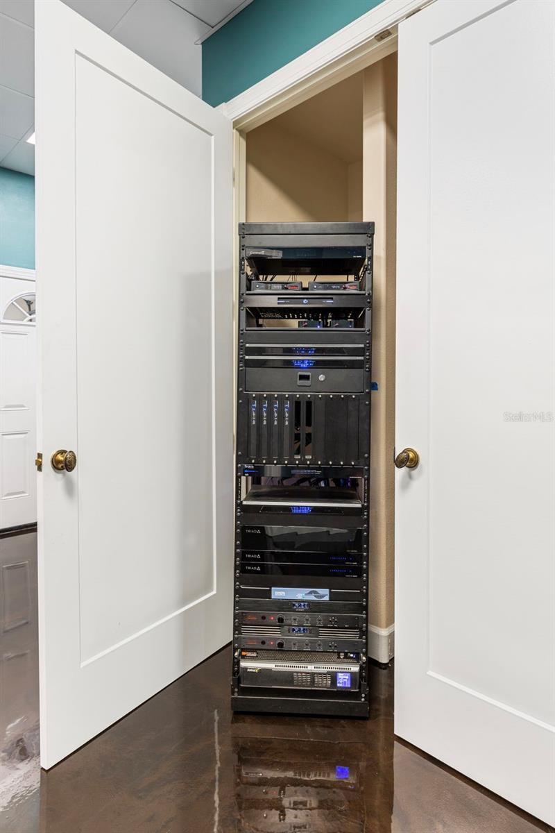 TB8459525 Property Photo