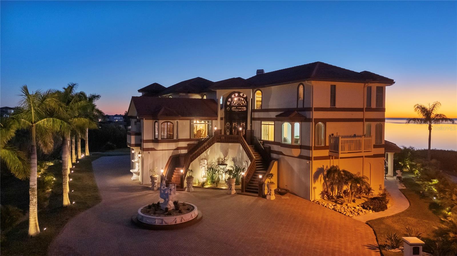 TB8459525 Property Photo