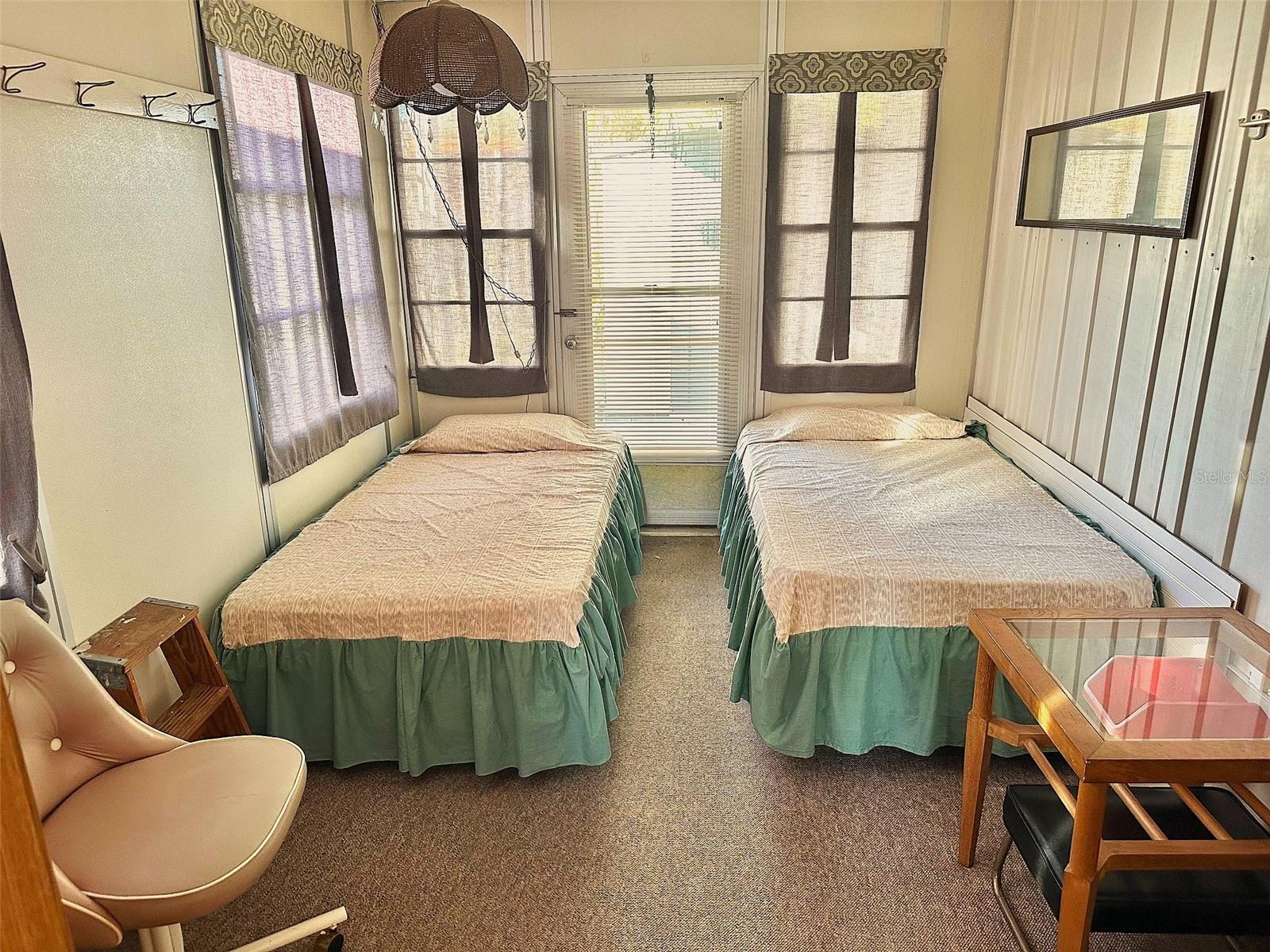 TB8459537 Property Photo