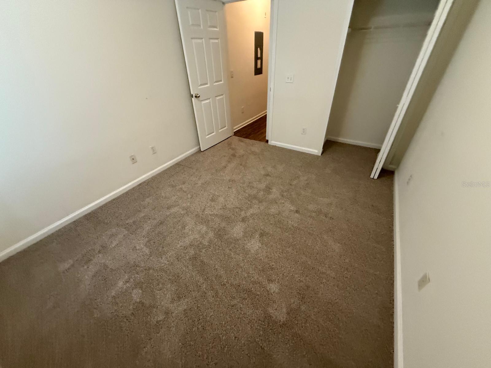 O6369969 Property Photo