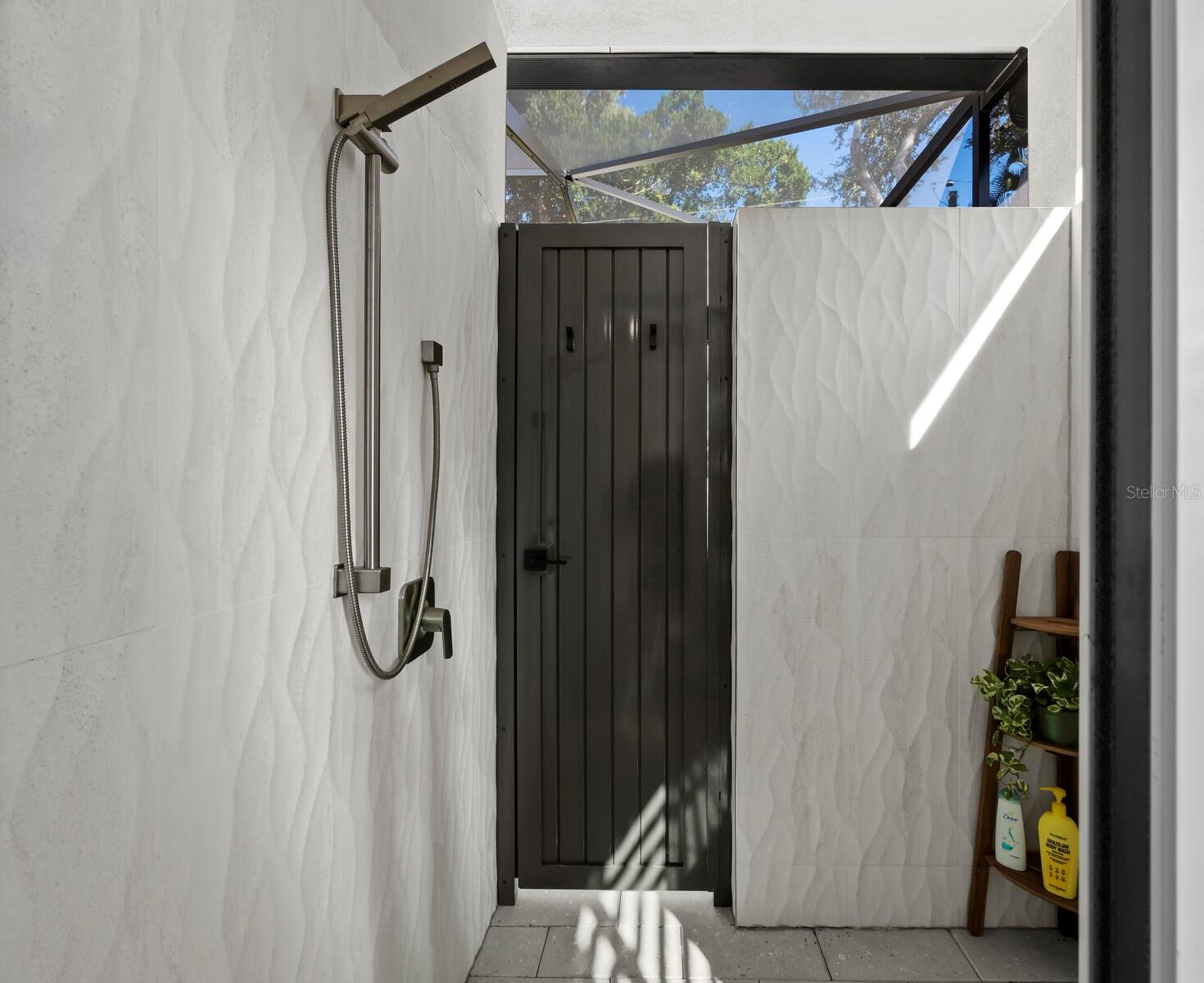 A4676462 Property Photo