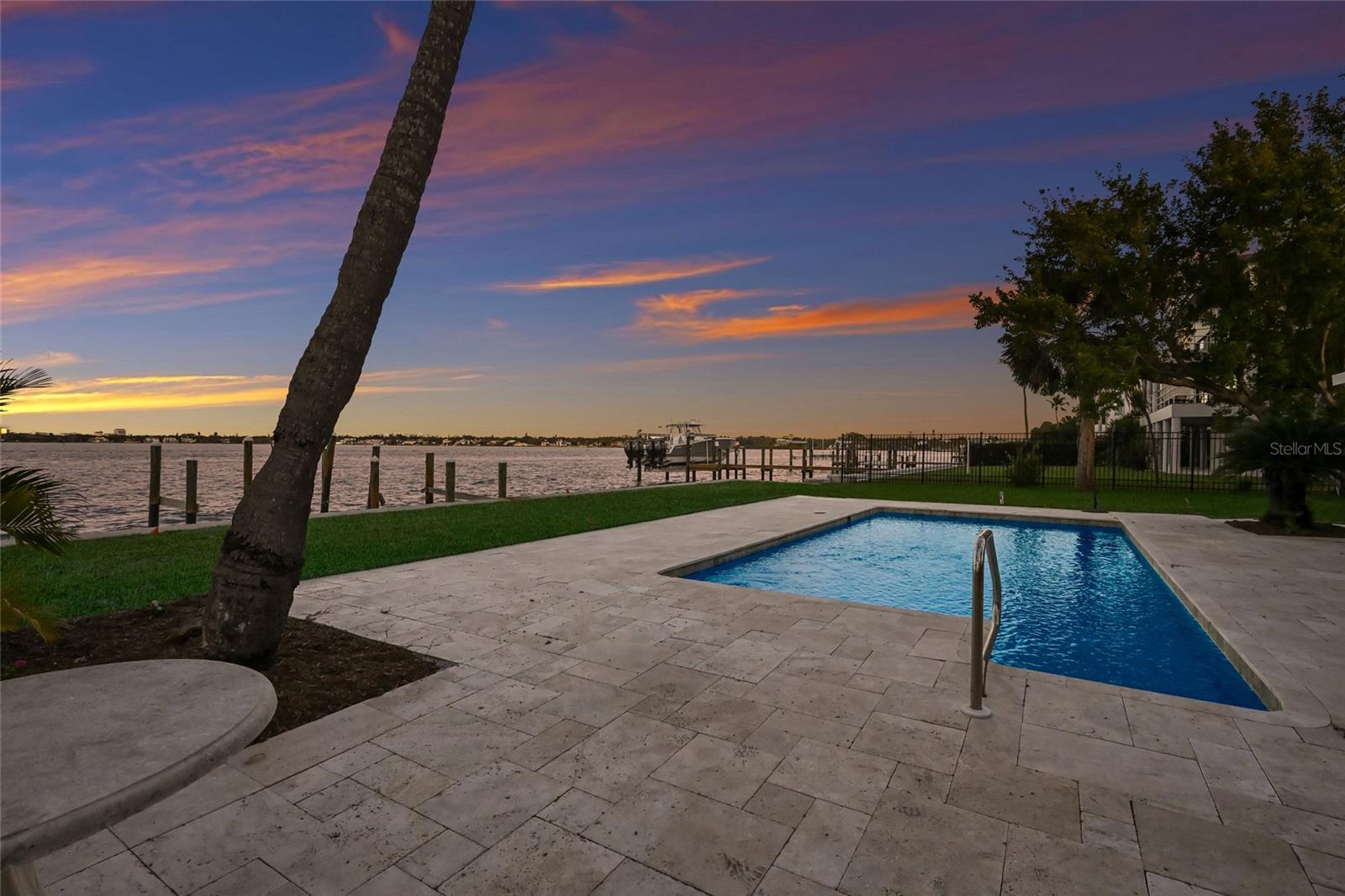 A4676472 Property Photo