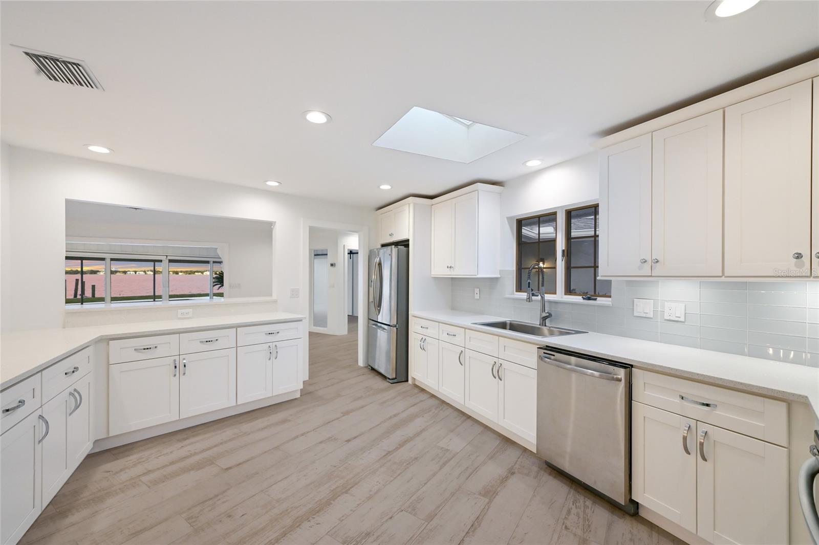 A4676472 Property Photo