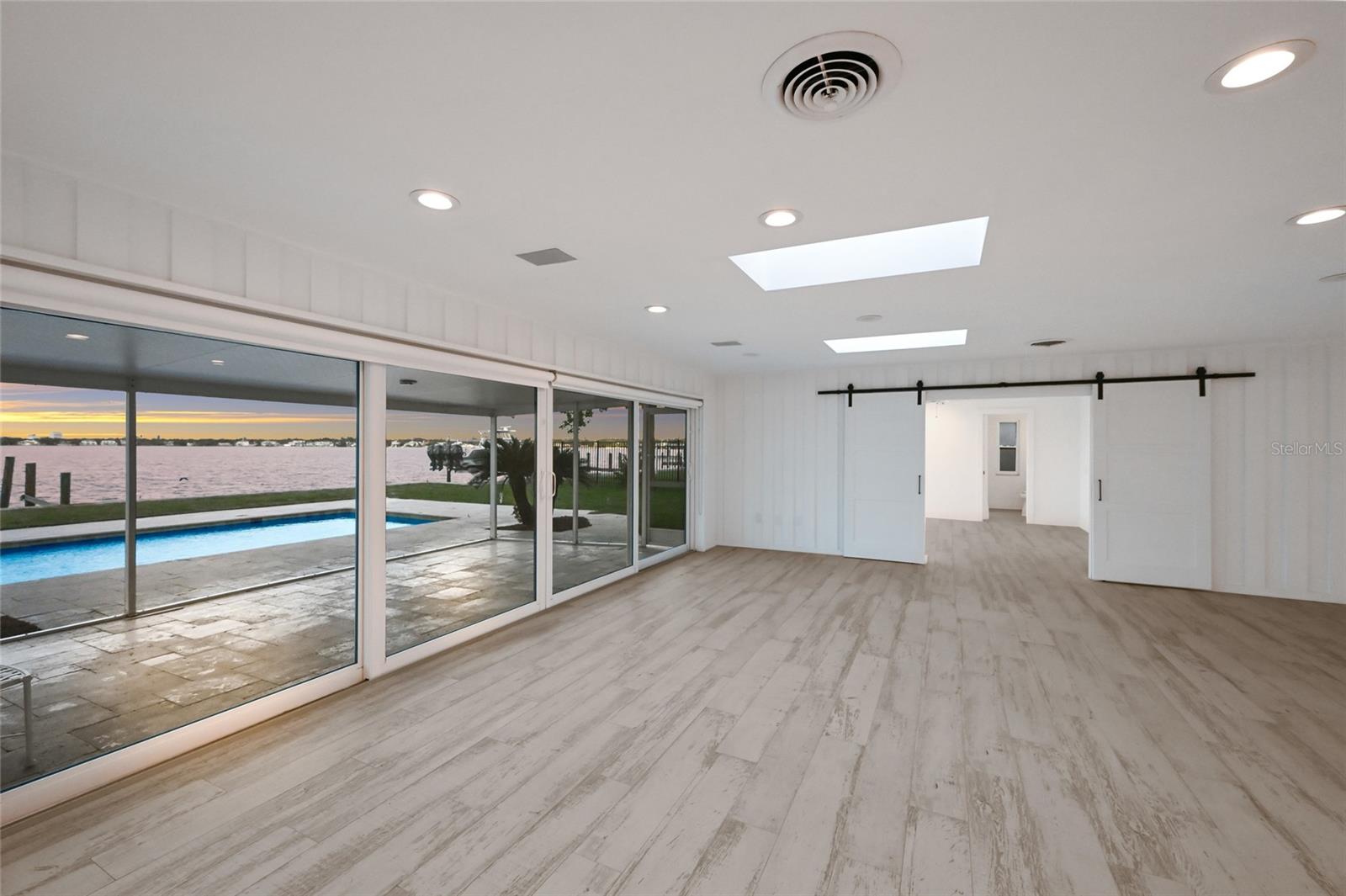 A4676472 Property Photo