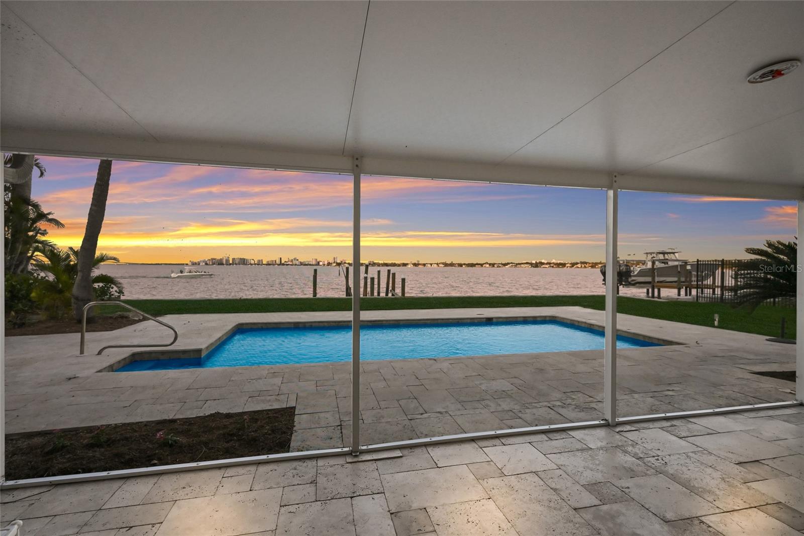 A4676472 Property Photo