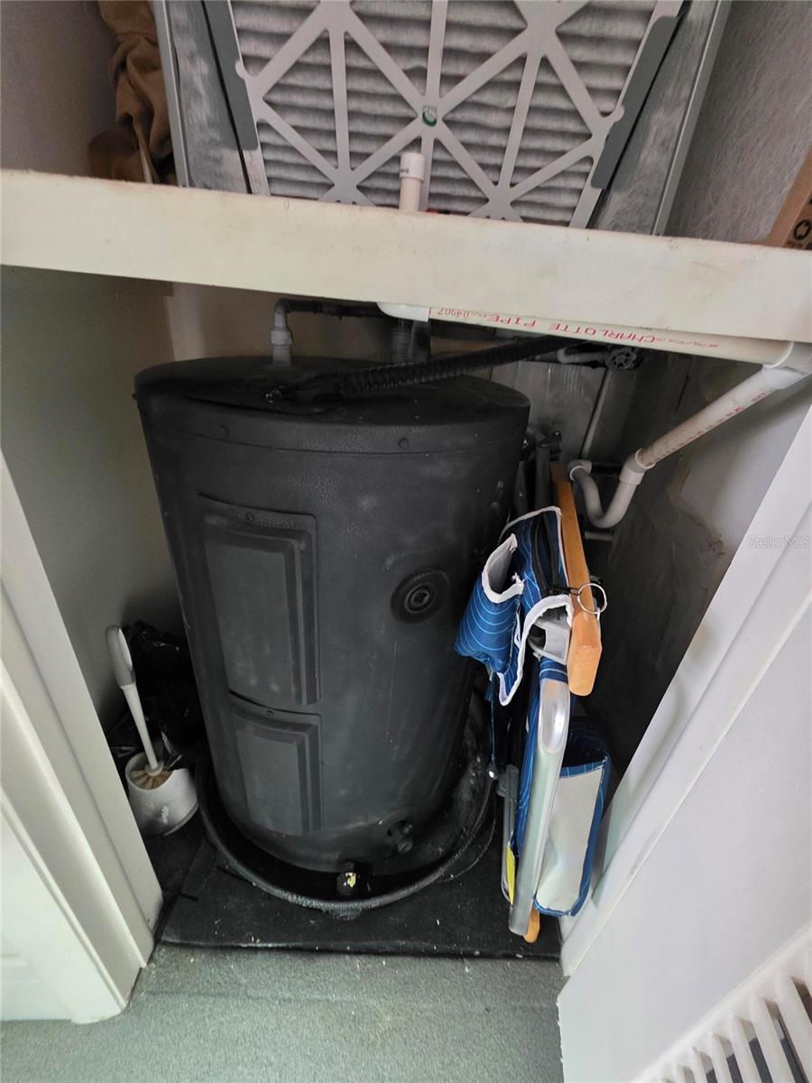 O6370004 Property Photo