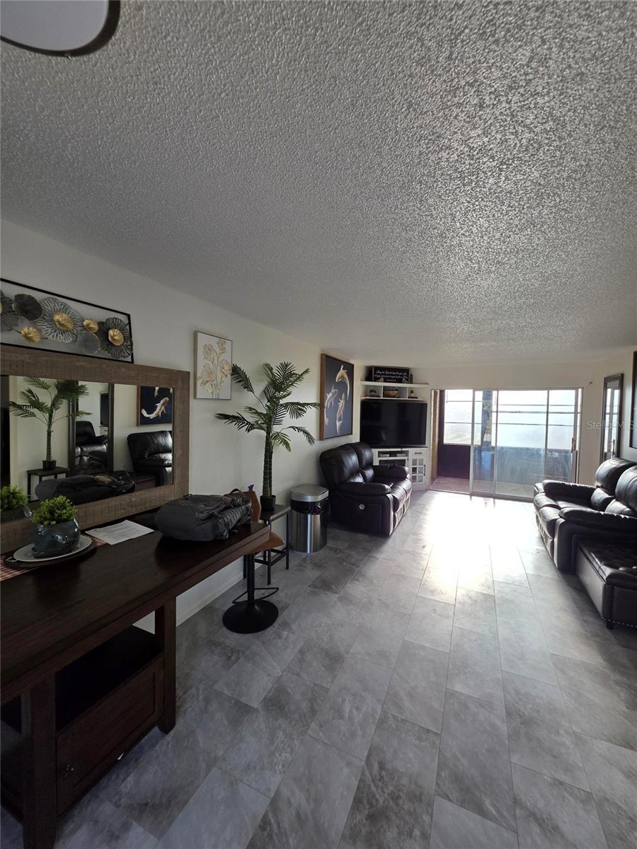 O6370004 Property Photo