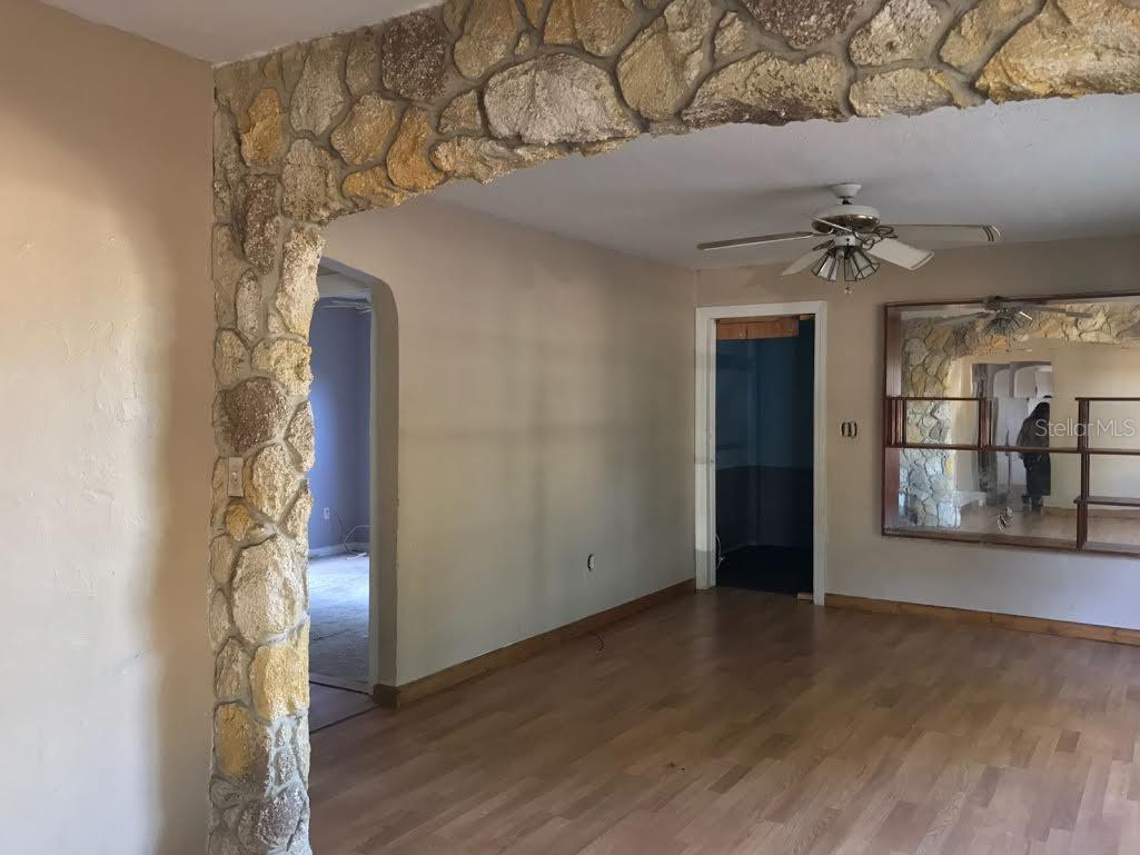 229 S CANDLER AVE, ORLANDO, FL, 32835