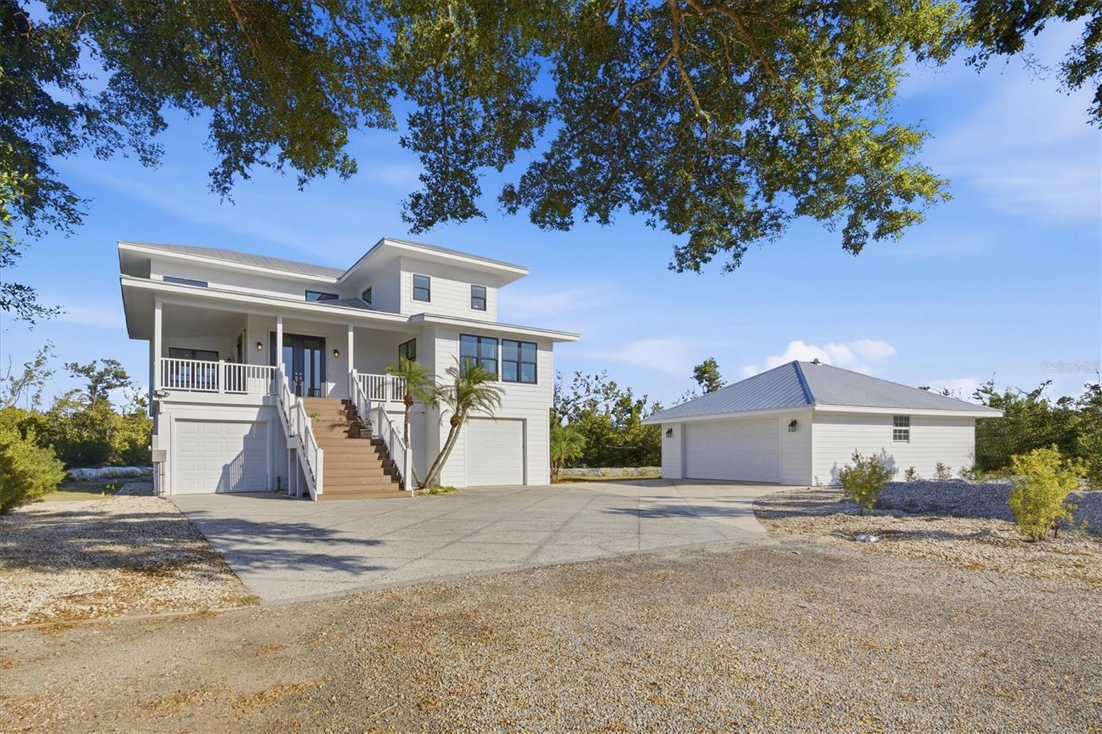 D6145351 Property Photo