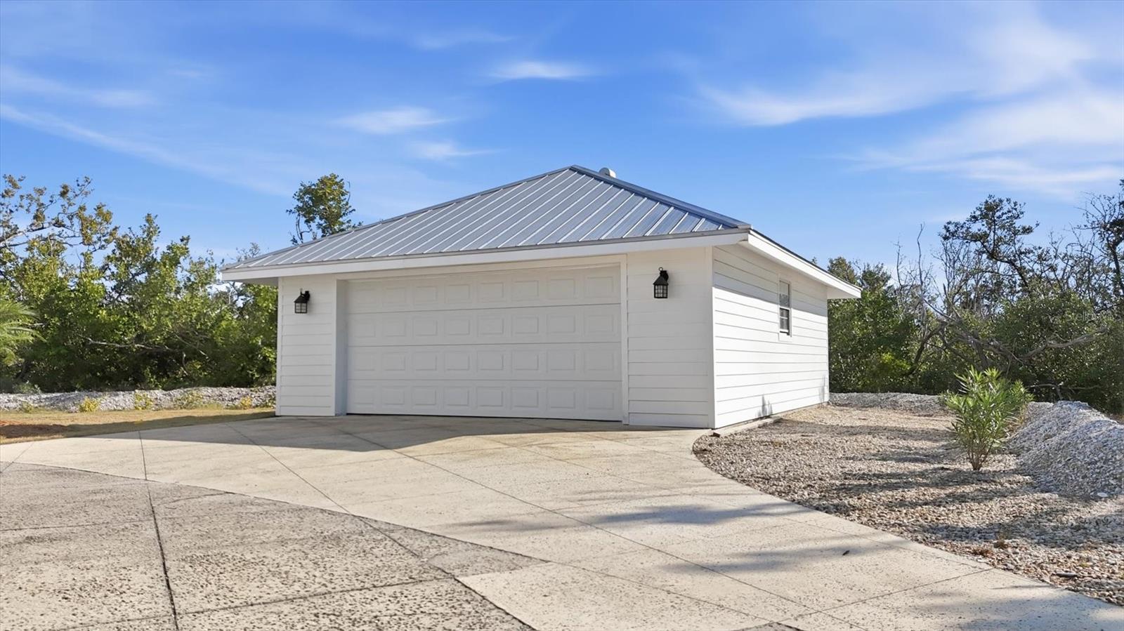 D6145351 Property Photo