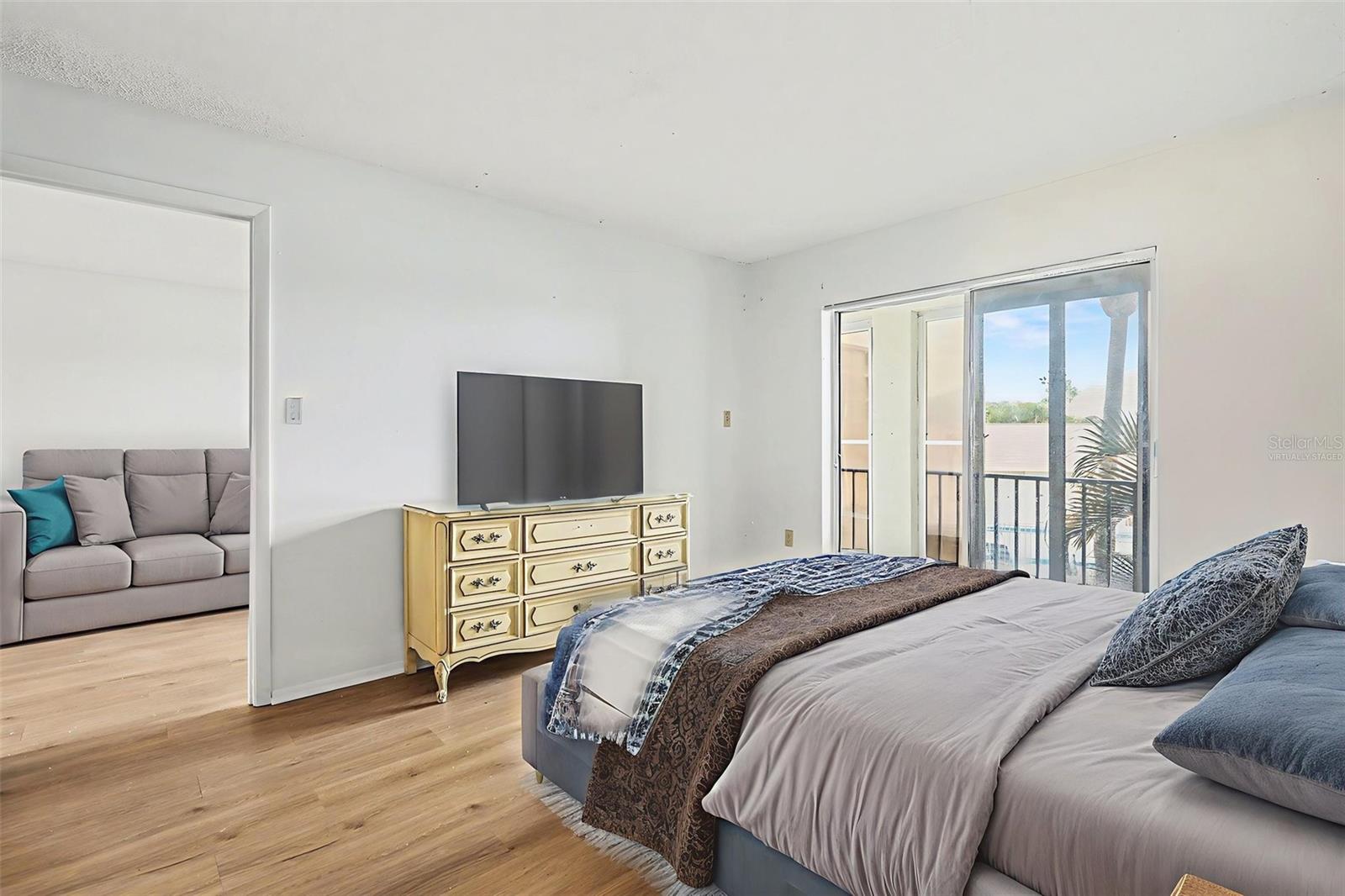 A4676497 Property Photo