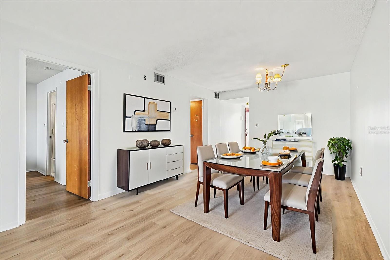 A4676497 Property Photo