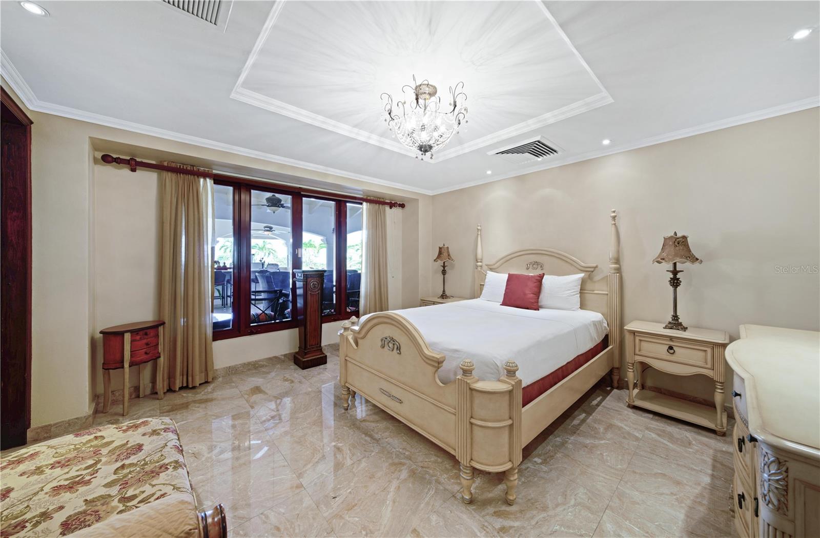 PR9118263 Property Photo