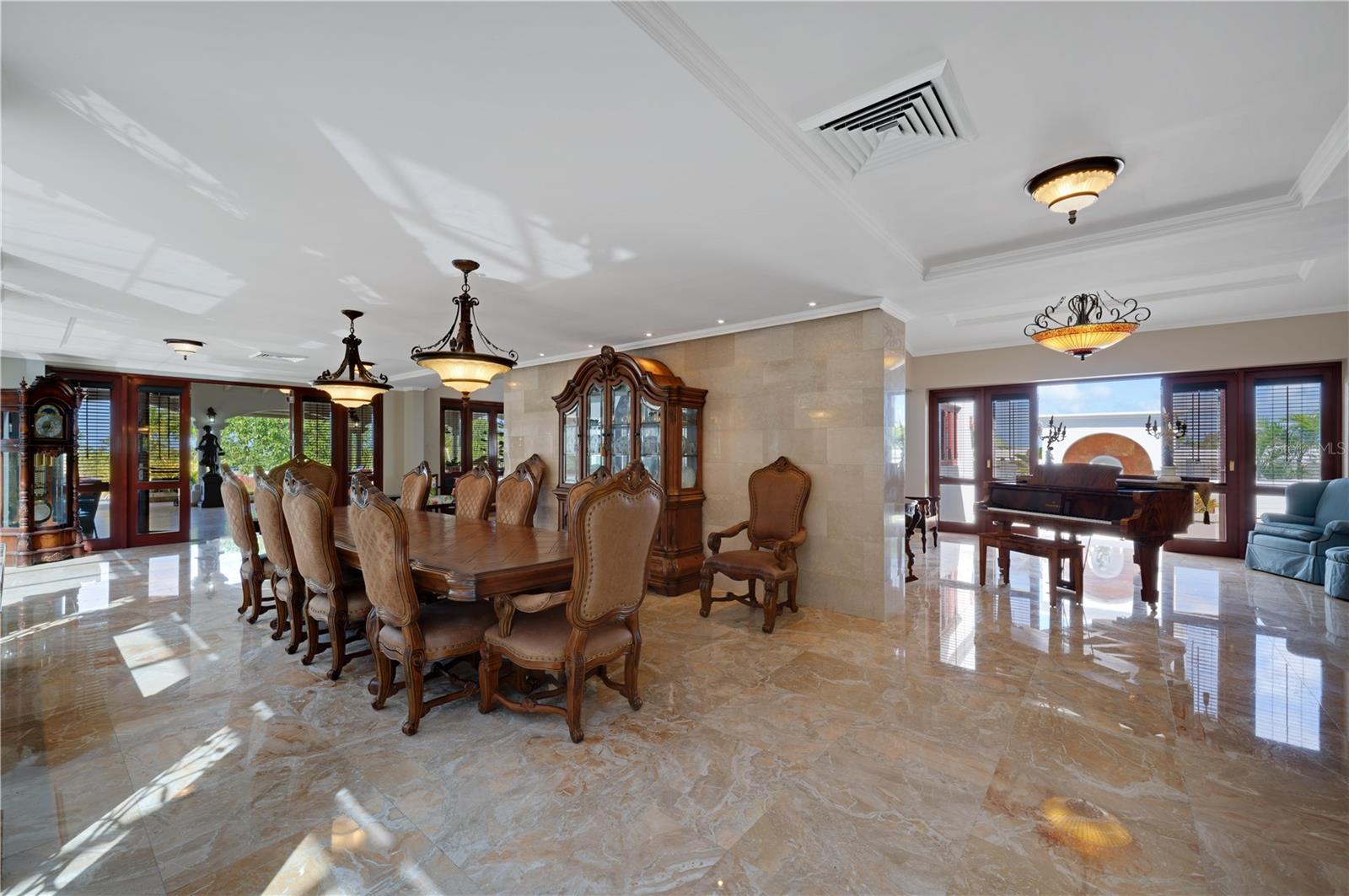 PR9118263 Property Photo