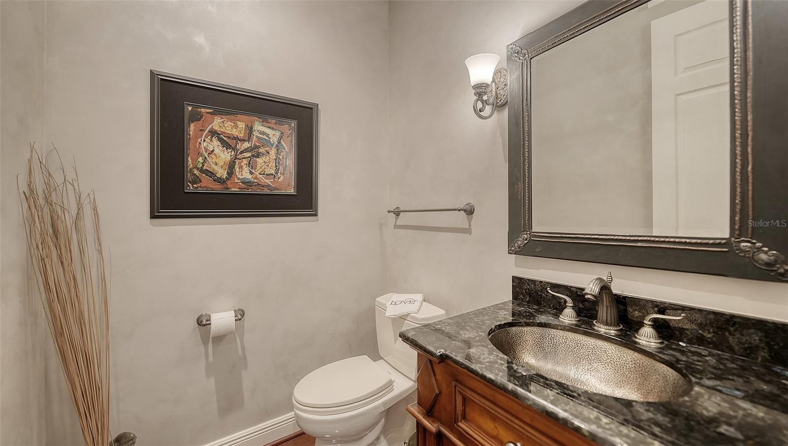 A4676501 Property Photo