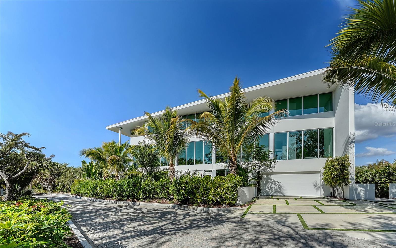 A4676504 Property Photo