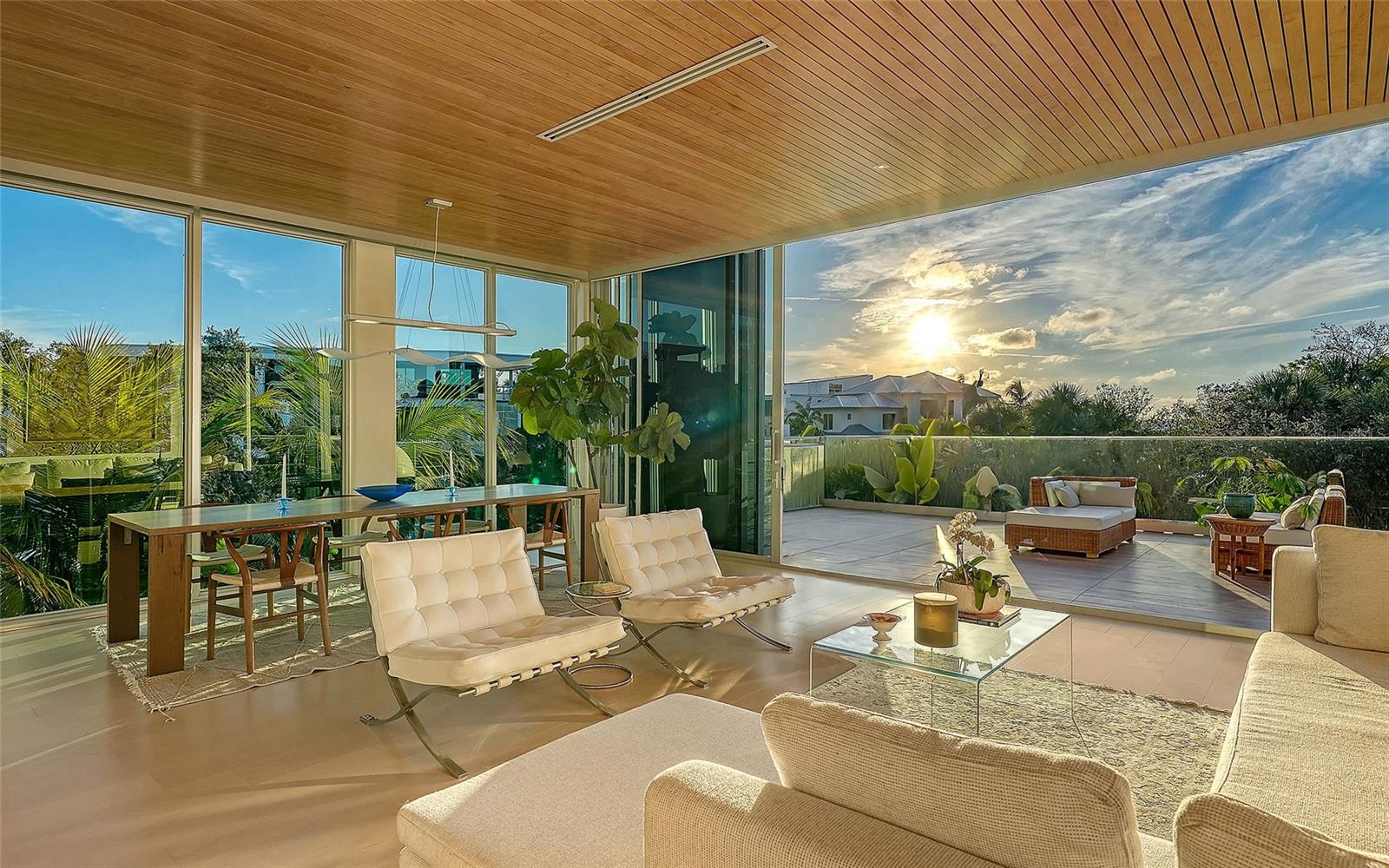 A4676504 Property Photo