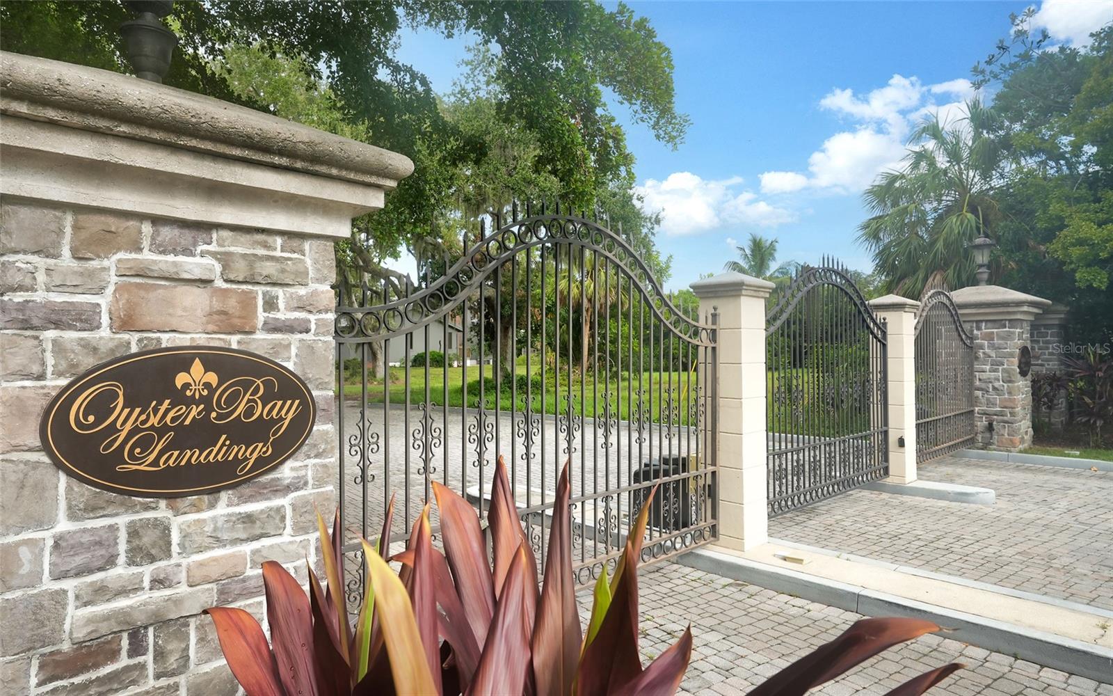 A4676504 Property Photo