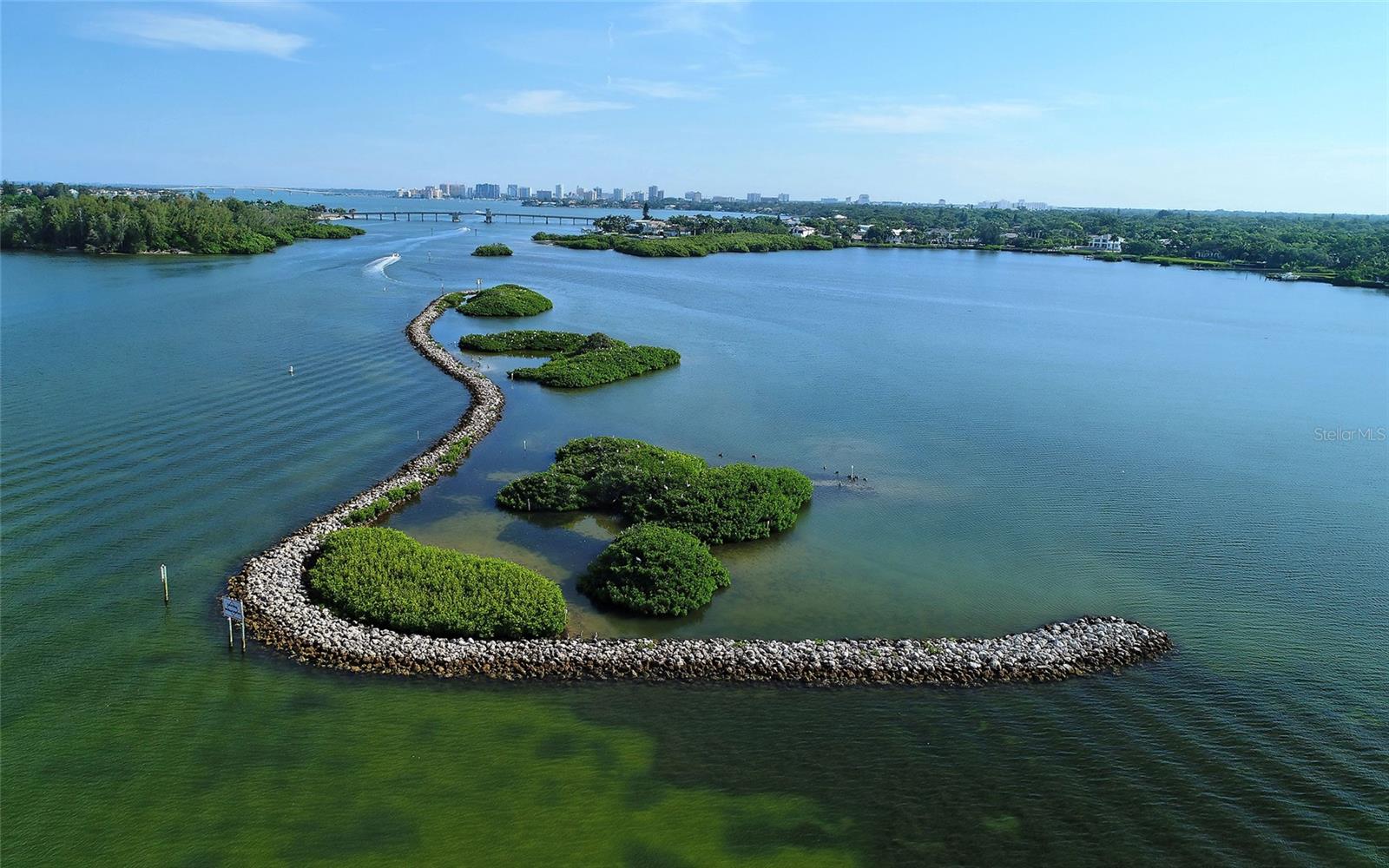 A4676504 Property Photo