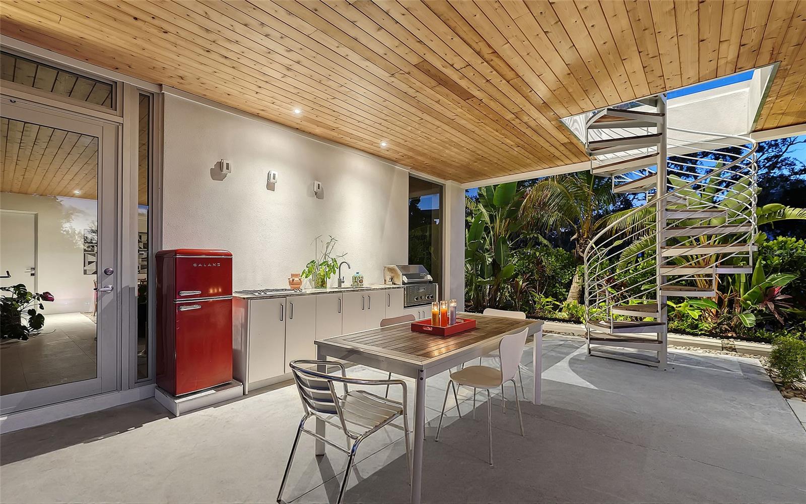 A4676504 Property Photo